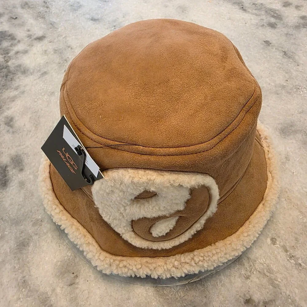 New Ugg x Palace Shearling Bucket Hat - Picture 2 of 7